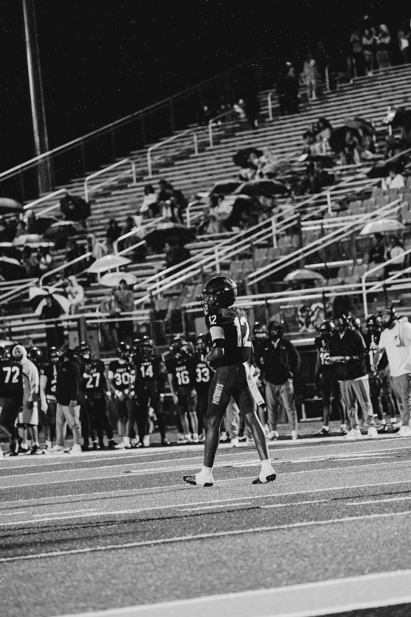 zairewarren7's tweet photo. Mid szn highlight tape! 
https://t.co/bfw66Ytr6S
2 int 
2 pbu
2 rec 
@coachlorenzano @247Sports @PrepRedzoneSC @FORTDFOOTBALL @CoachWalker92 @Coach_Abe13 https://t.co/xoTyychKO2
