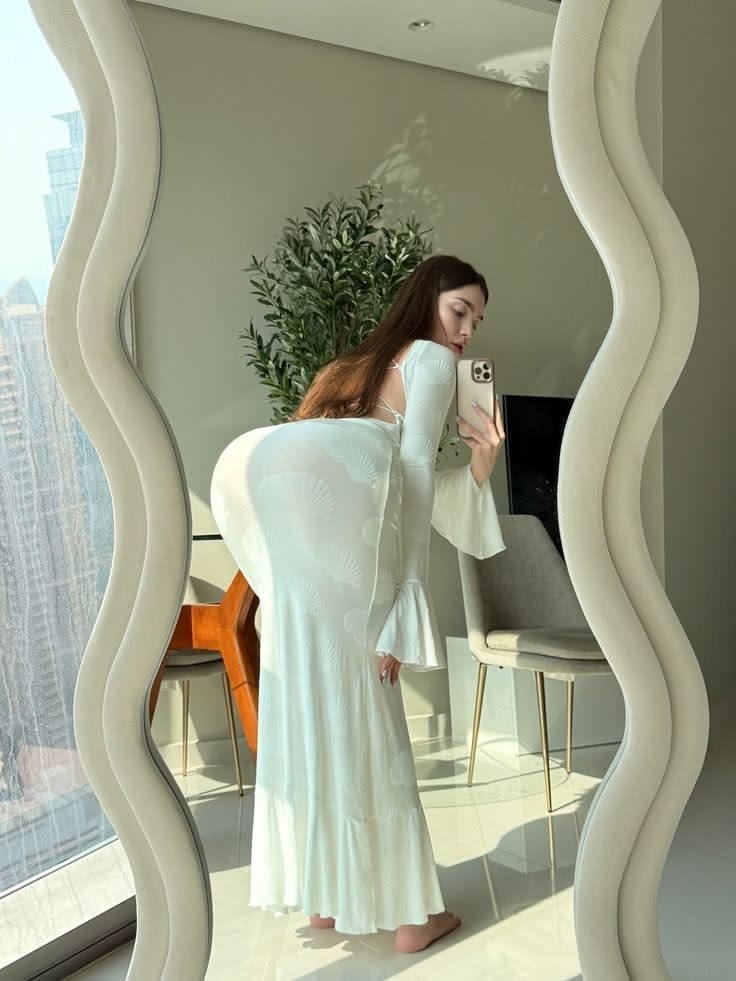 aaradhya31f's tweet photo. When I am on my periods but I have anything more https://t.co/3kBTiyxmQL