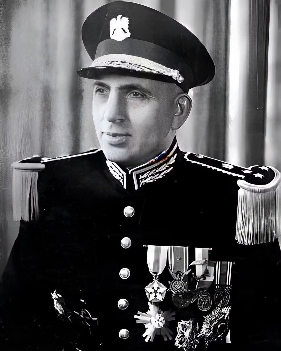 aadalaislah's tweet photo. في مثل هذا اليوم، 27 أيلول 1964، امتدّت يدُ الغدر والخيانة إلى الرئيس أديب الشيشكلي، فاغتالته في البرازيل، بعيدًا عن سوريا التي أحبّها، وكرّس حياته دفاعًا عن استقلالها وسيادة قرارها.

رحم الله الشهيد أديب الشيشكلي، ورحم شهداء سوريا جميعًا؛ فالأوطان لا تنسى أبناءها، والوفاء يبقى لمن عاشوا من أجلها وضحّوا في سبيلها. وستظلّ سوريا، التي أحبّوها وبذلوا أرواحهم من أجلها، حرّةً عزيزةً، سيّدةً على قرارها.