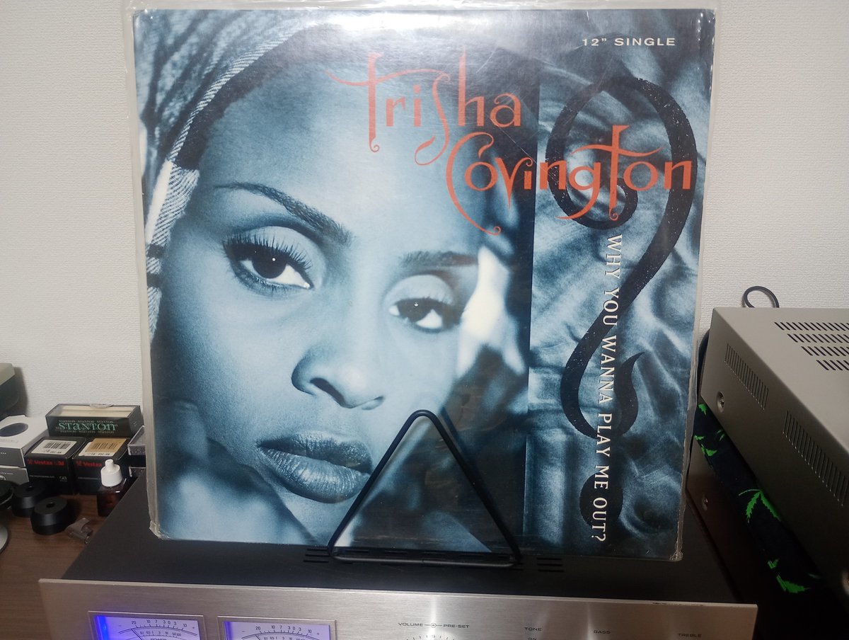 masa0138's tweet photo. レコードを聴く♪
#nowplaying
#vinyl
#blackmusic
#trishacovington
#whyyouwannaplaymeout? https://t.co/7l3fyx4Aio