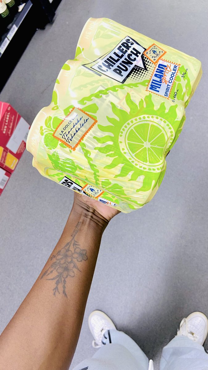 iamcrocodile_'s tweet photo. Finally🥺💚
#MilanoSpritz
#millionChellaForThandeka 
#ThandekaTshabalala https://t.co/ofS78EW2LY