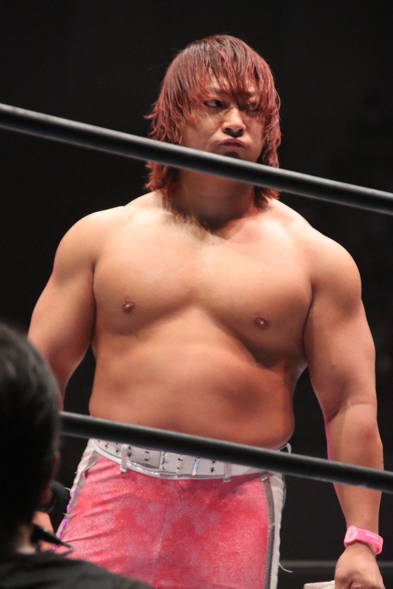 TK921105's tweet photo. この変貌ぶりに痺れた

#njpw #njdest #海野翔太 https://t.co/F1UH1cIWa5