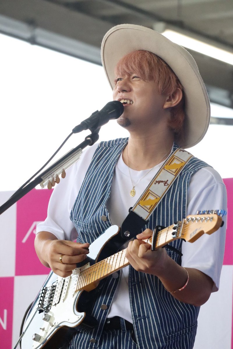 syk___6's tweet photo. 楽しかった♥️
疲れが一気に吹っ飛んだ🫶

ライブが終わってステージ降りる時ステージに一礼🙇‍♀️
グランツさんのこういう仕草、音楽への愛を感じる🎶 https://t.co/5CvSSUYJQI