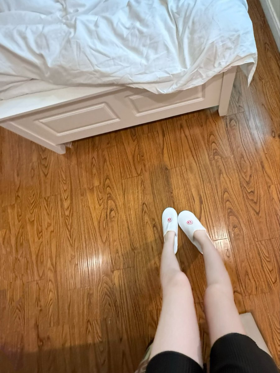 1uvhn's tweet photo. 谁能给老子美甲报销了 https://t.co/ViwDUBeZmV