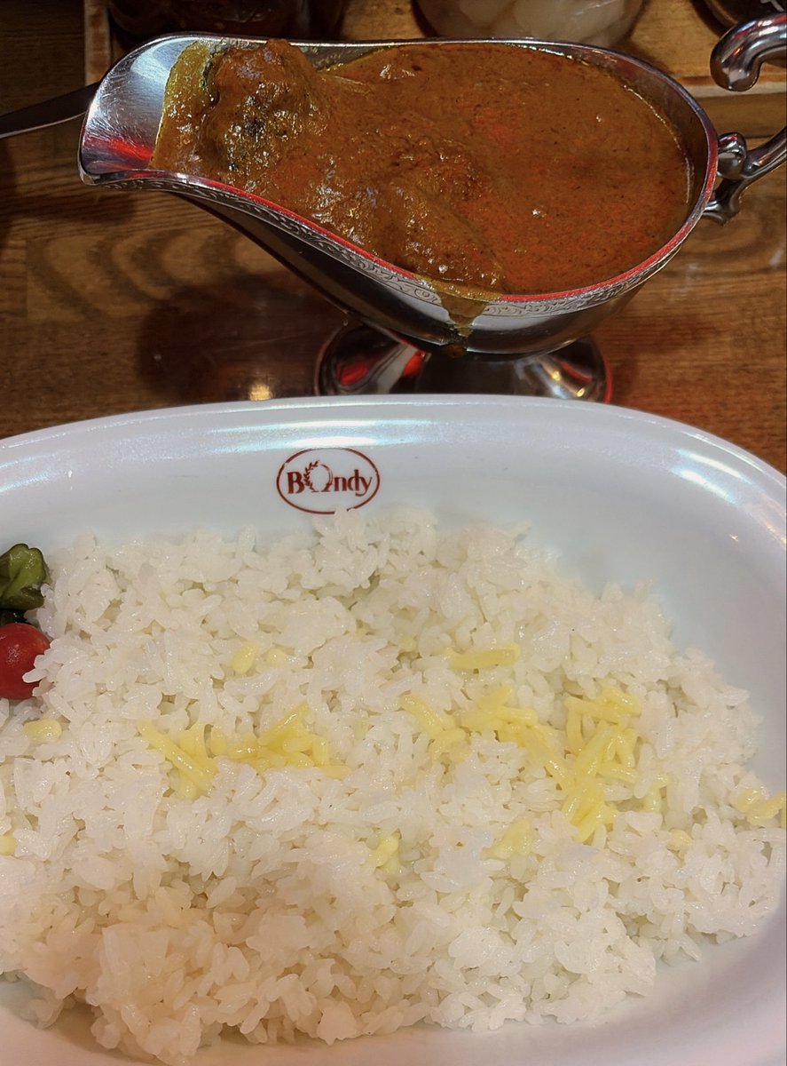 revorevooooo's tweet photo. 格付けめちゃ美味そうだったので翌日初ボンディ✨
甘口なのにスパイス効いてて汗が自然に^_^
にお肉も確かに美味かった💨
小川町の方空いててオススメ🙆‍♂️ https://t.co/EnXVc4DTSn