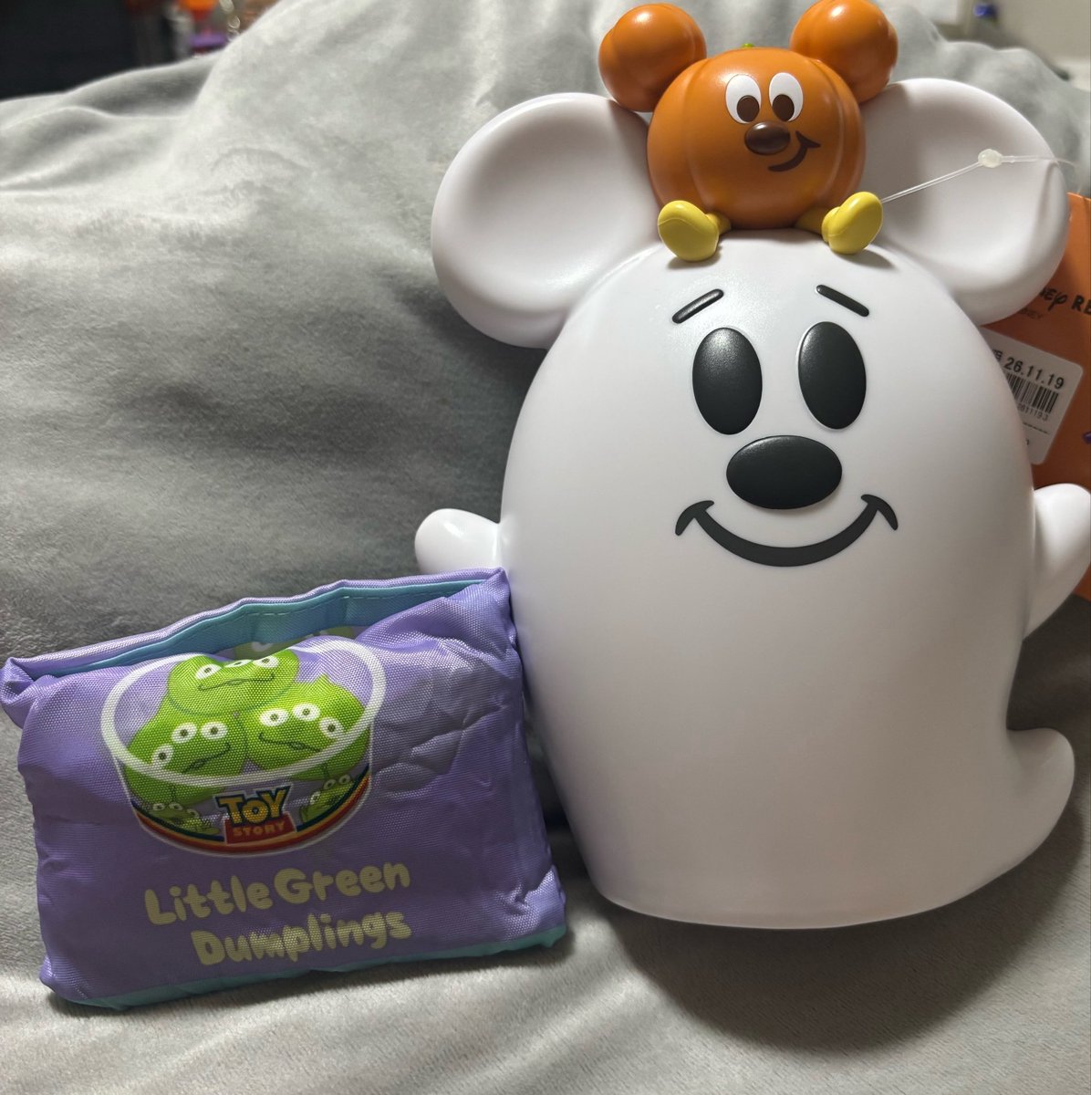 ymtbrsikt's tweet photo. ディズニーランドのお土産かわいい🐭💗 https://t.co/KctyHxpmKB