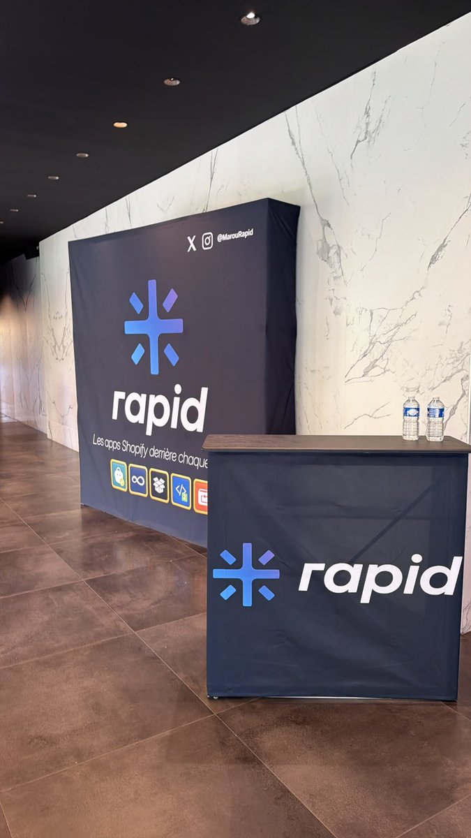 RapidHodler's tweet photo. Our team has arrived 🫡

Come say hi!!!

Ls: We're offering you a little gift 🎁) https://t.co/UzDqklHGzJ