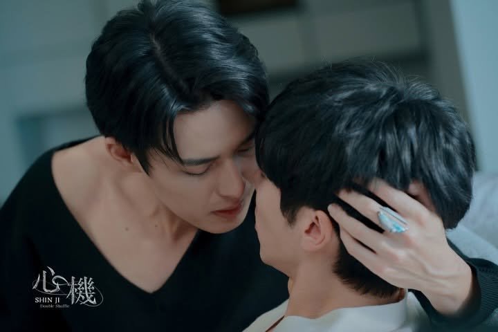 BLY_LOVEISLOVE's tweet photo. รุ่ยเฉิน ทายาทของตระกูลผู้ทรงอำนาจ เติบโตขึ้นท่ามกลางการต่อสู้แย่งชิงอำนาจจนกลายเป็นคนไร้ความปรานีแต่จุดอ่อนเพียงหนึ่งเดียวของเขาคือความรักที่มีต่อ เว่ยเซีย ผู้ที่เป็นอาเจ็ดของเขา
ฉันอยากกรี๊ดชอบตั้งแต่ที่พวกเขาเล่นคู่กันใน History4 ถ้าใครทันดูคือไม่เด็กแล้ว #心機 #DoubleShuffle https://t.co/nEwaBOzuGp