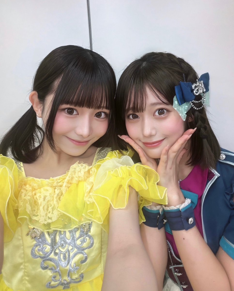 saki___charm's tweet photo. HIGHSPIRITSの、泉いろはさんとお写真撮っていただきました！

ずっとSNSを拝見しててとっても可愛いなあと思っていて、今回お話することができました（ ᵕ ᵕ̩ ）♡

どこまでも天使さんでした😭🤍
お忙しい中ありがとうございました！👼🏻

💚@iroha_HS 
 #ハイスピ #HIGHSPIRITS さん🤍 https://t.co/ycxynpzWGO