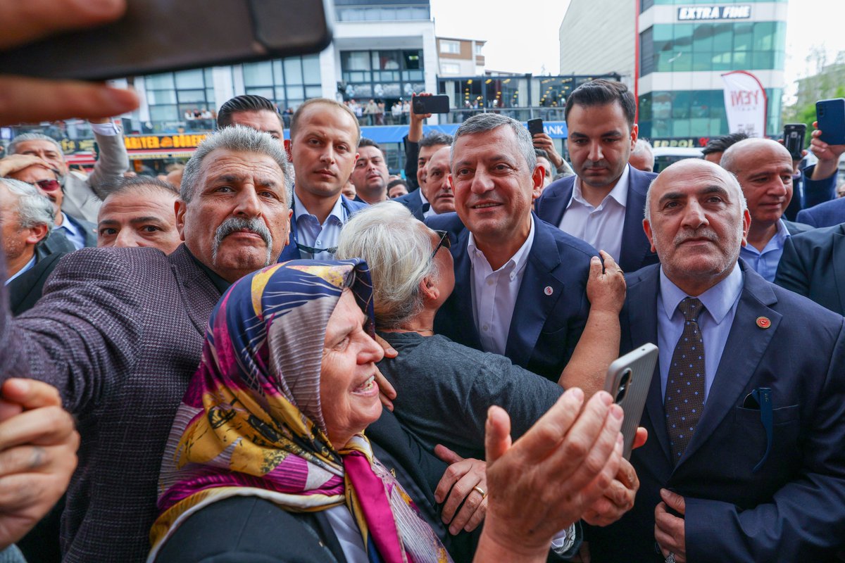 YeniPartiFoto's tweet photo. https://t.co/LEhvAASz2p