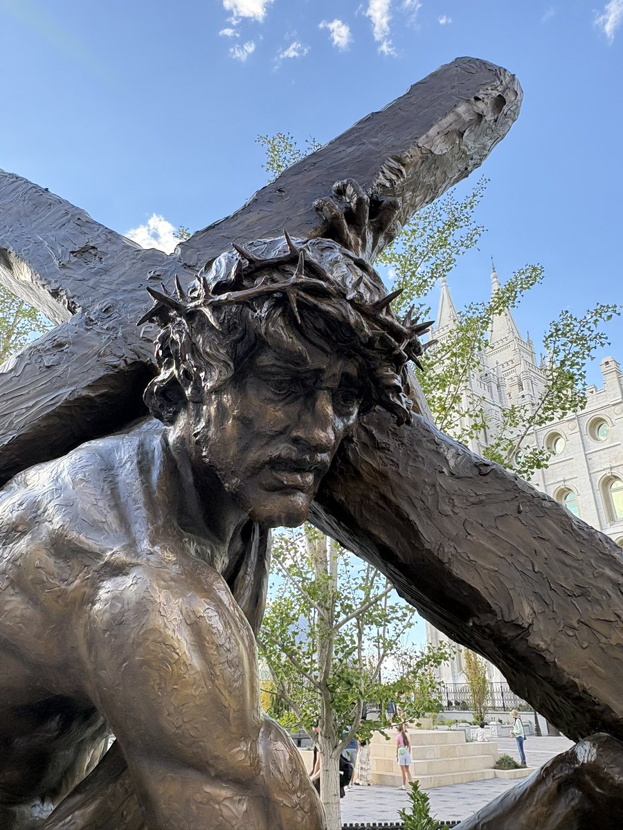 MikeLMower's tweet photo. - For God so loved the world, that he gave his only begotten Son, that whosoever believeth in him should not perish, but have everlasting life. John 3:16. ❤️ Have a blessed Sunday. https://t.co/MqbMDpyPiF
