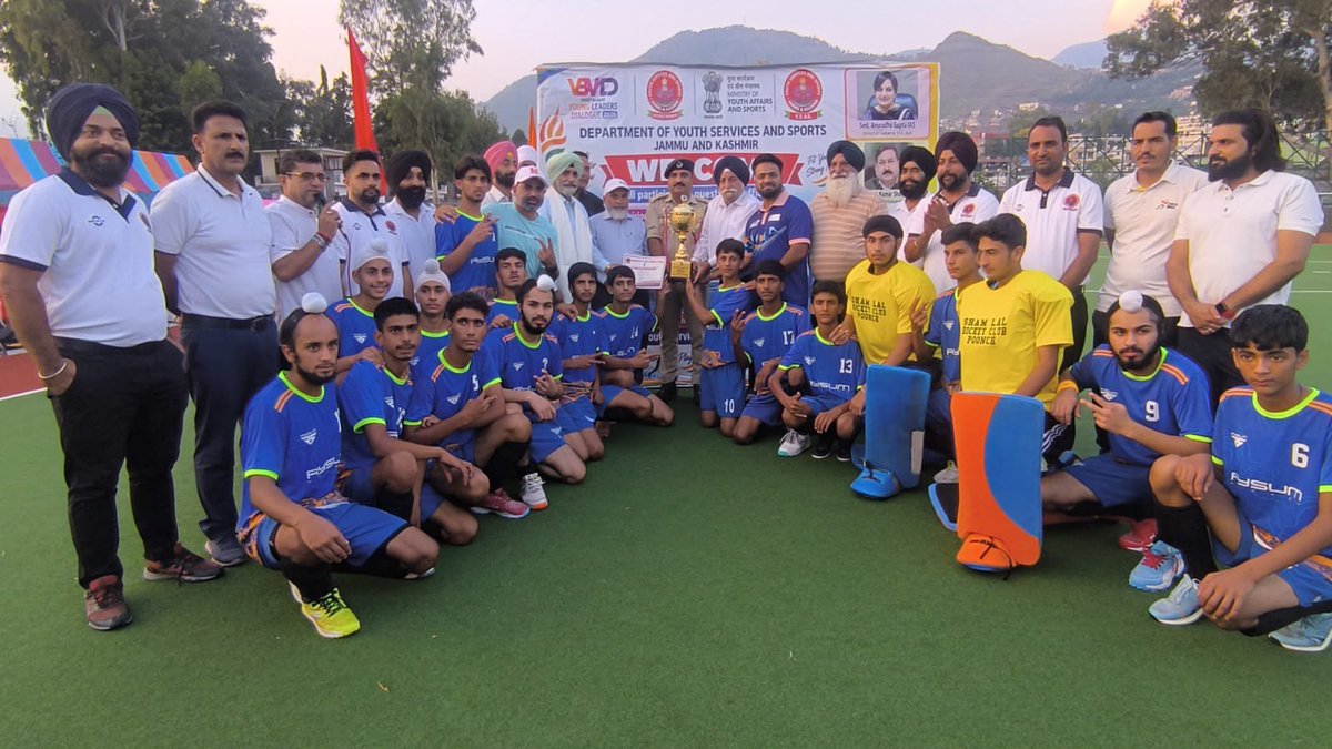 YssPoonch's tweet photo. POONCH U-17 BOYS HOCKEY TEAM CROWNED CHAMPION AT INTER-DISTRICT UT-LEVEL TOURNAMENT*

*Poonch Defeats Baramulla 6–1 in a Dominant Final at Astro Turf Hockey Ground, BHSS Poonch* https://t.co/lrTbTEctPd