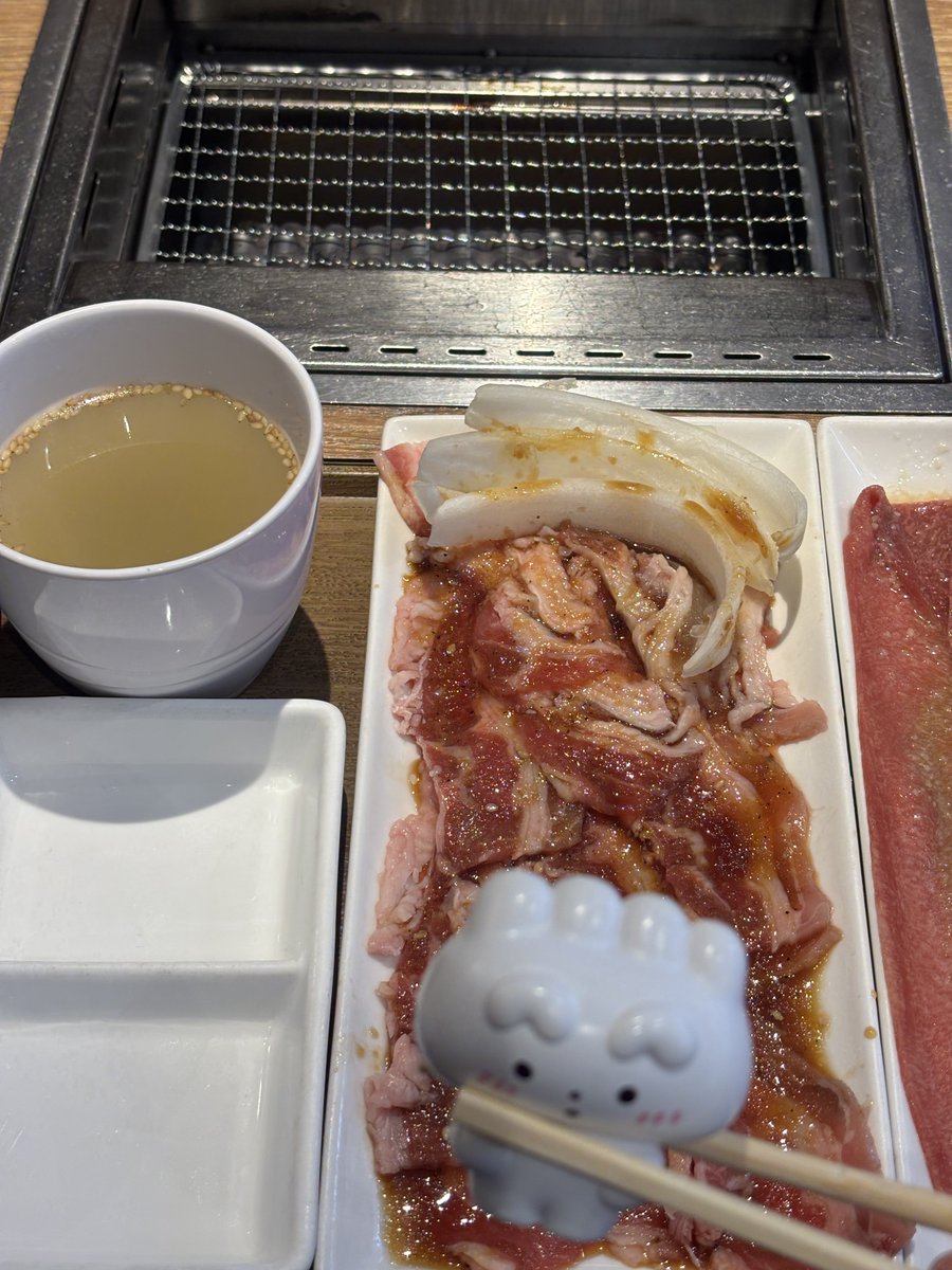 bobxiro's tweet photo. 먹는 건 잘먹어야겠지 응응 ｡｡｡ https://t.co/SexeCT0qwj