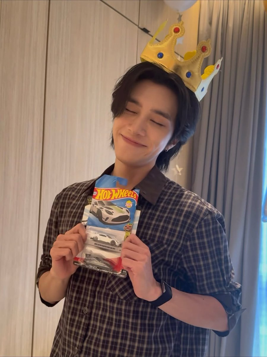 289film's tweet photo. 📸 #hendery instagram update: “Had so many surprises these two days wish I could stay a bit longer 🥹 thank you for all the love 💕” https://t.co/X0jXoyH17I