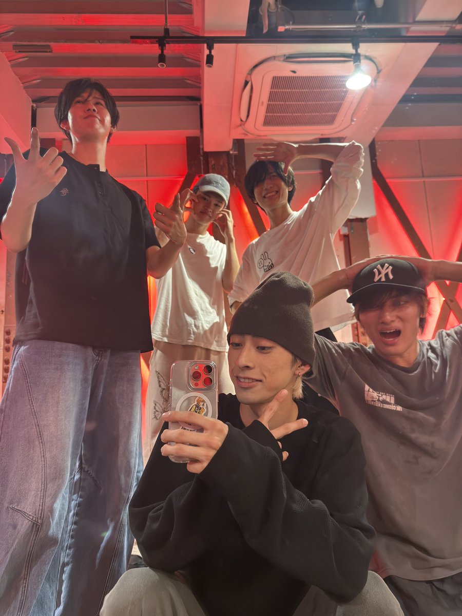 mirai19357505's tweet photo. 本日はTikTok撮影会にお越しいただきありがとうございました✨✨
撮影会終わった後筋肉食堂に行って練習してきました！！
本当に沢山練習したから29日是非見に来てください！！
明日も頑張る! https://t.co/EjLZLhn7Bj