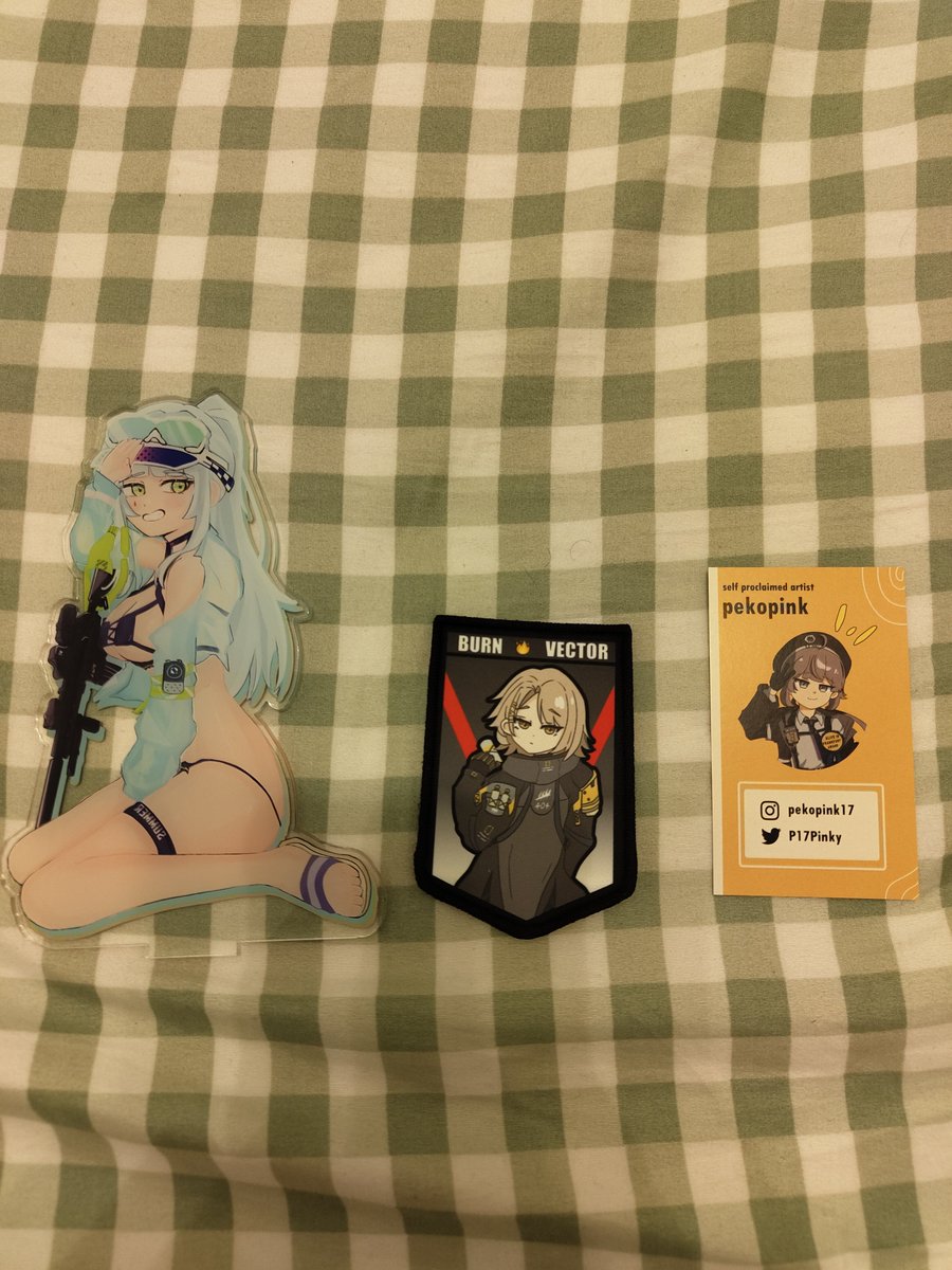 ALT0_101's tweet photo. Going to anime cons and trying to find girls frontline stuff is usually ends in nothing found, but I know @P17Pinky got my back 🗣️🔥🔥 https://t.co/j09c4pV6sj