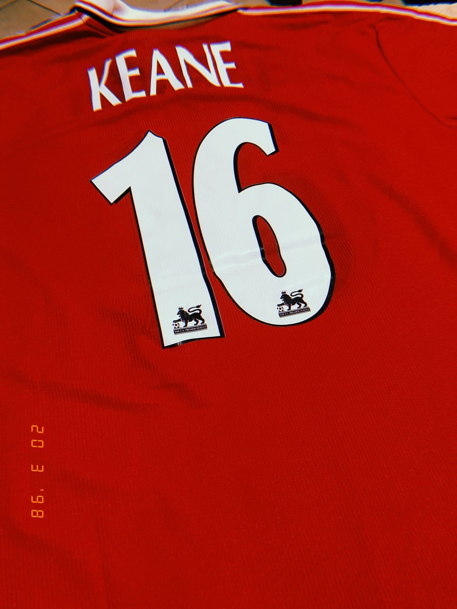 KAMPALACONFIDES's tweet photo. Manchester United; 1994 to 1996.

The Umbro legends. https://t.co/hetxcC7AZr