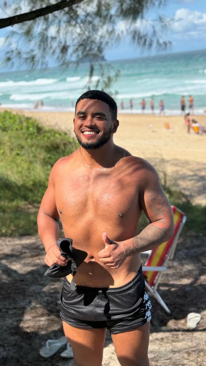 Rodriguesmau1's tweet photo. Vontade de uma prainha 🔥 Goiânia e perfeita 😍 mas podia ter uma prainha ☀️🍁🍀🌞 https://t.co/DsYEfsiqh1