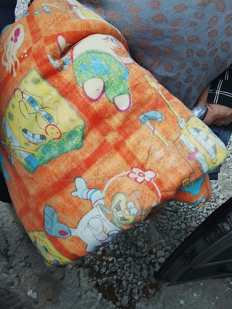 standbymelesvos's tweet photo. As autumn sets in across Lesvos, the sea breeze turns sharp and the nights in Mytilene are already growing cold. ๐๐
#StandByMeLesvos #Lesvos #Mytilene #Mavrovouni #RefugeeSupport #WinterPreparedness #CommunityCare #SolidarityInAction #MutualAid #HumanitarianResponse https://t.co/bmGV3ddTrp