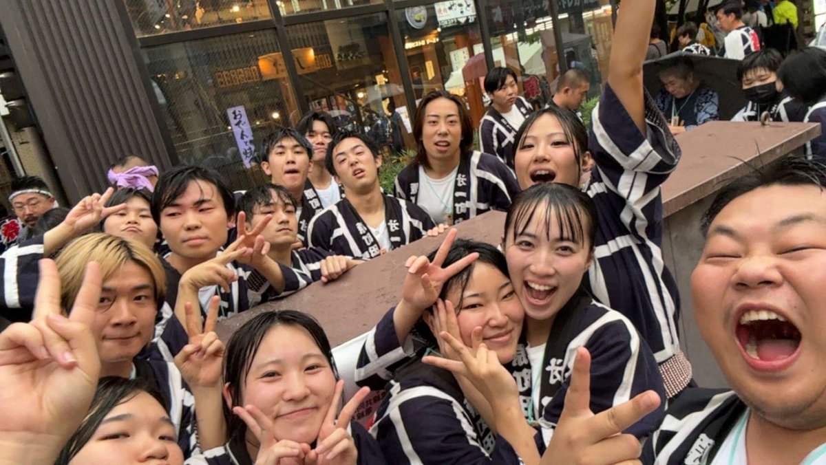 kobamari8dx_UWF's tweet photo. 2日間お神輿お疲れ様でした！！
めちゃくちゃ楽しかった！！！！
今年のMVPは絶対に私、小橋マリカ8デラックスです。
#UWFgakupro
#町田天満宮例大祭 https://t.co/sBhls36YNd