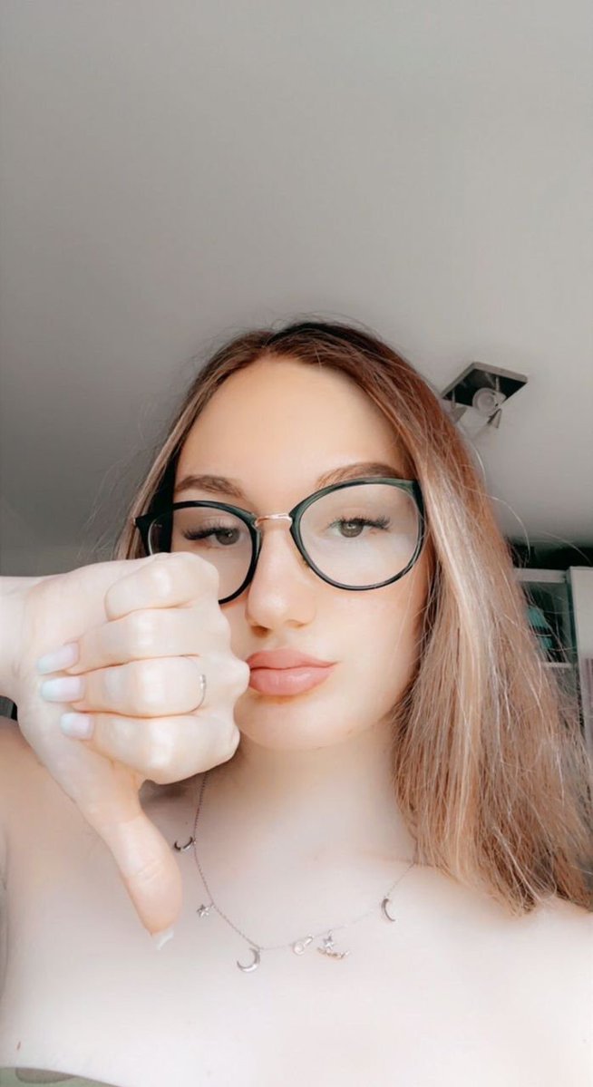 Elizabethcotm tweet picture