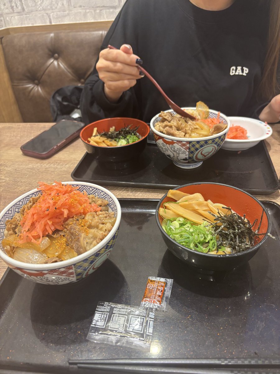 kyanappp's tweet photo. でぶせっと！！！はらぱん！！！まだ足柄。 https://t.co/X2pJI5kg1o