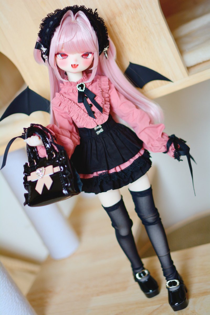 zegudoll's tweet photo. 🩷🐈‍⬛
地雷服ってｲｲﾈｯ
 #まるどーる
 #MDDはいいぞ
 #ドールオーナーさんと繋がりたい https://t.co/2btcw0M0mJ
