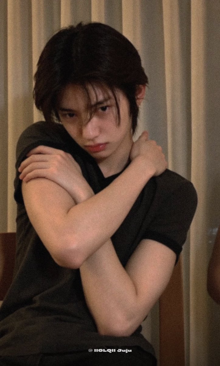 imp3riumh's tweet photo. 🥹👉🏻👈🏻 https://t.co/CaThmRJCr0
