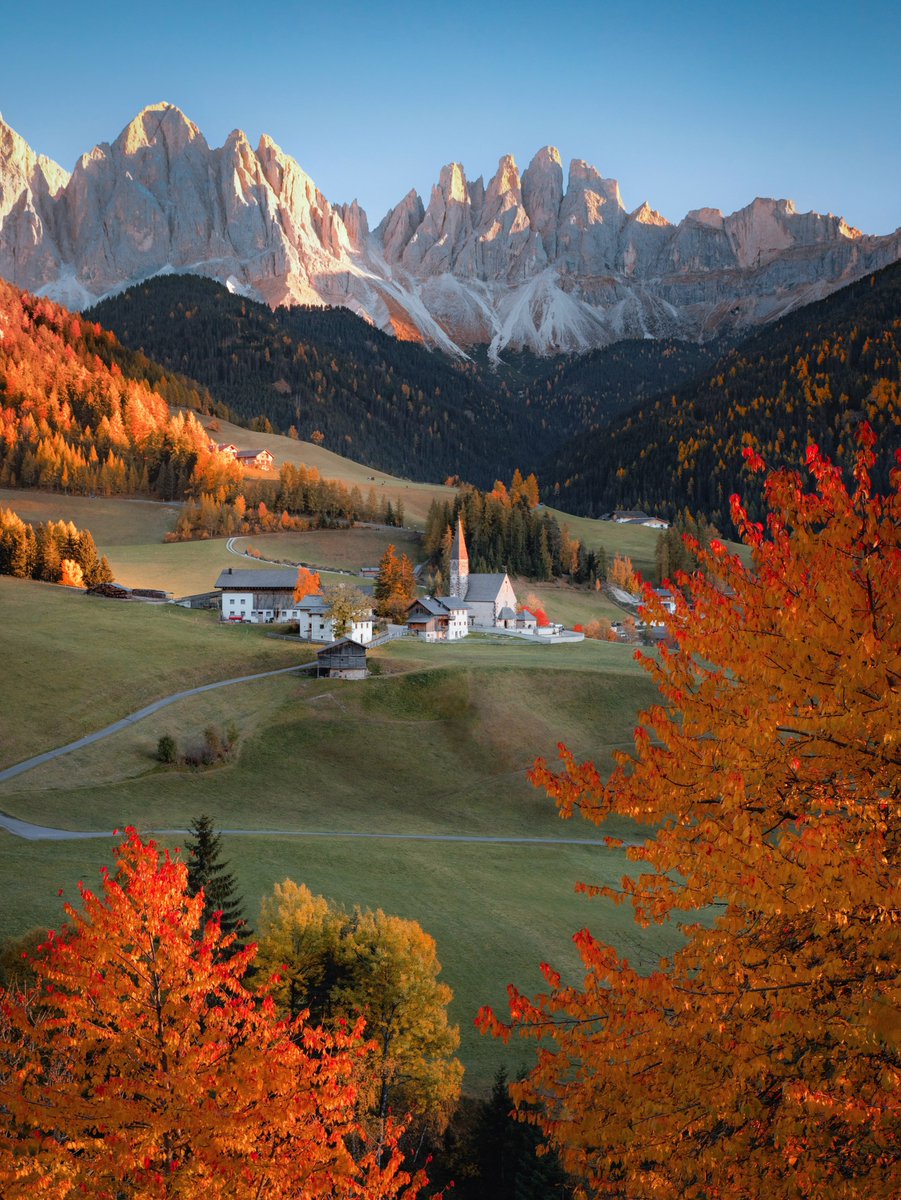 echoesofworld's tweet photo. colorful autumn in alps https://t.co/t9YlVmL9SZ
