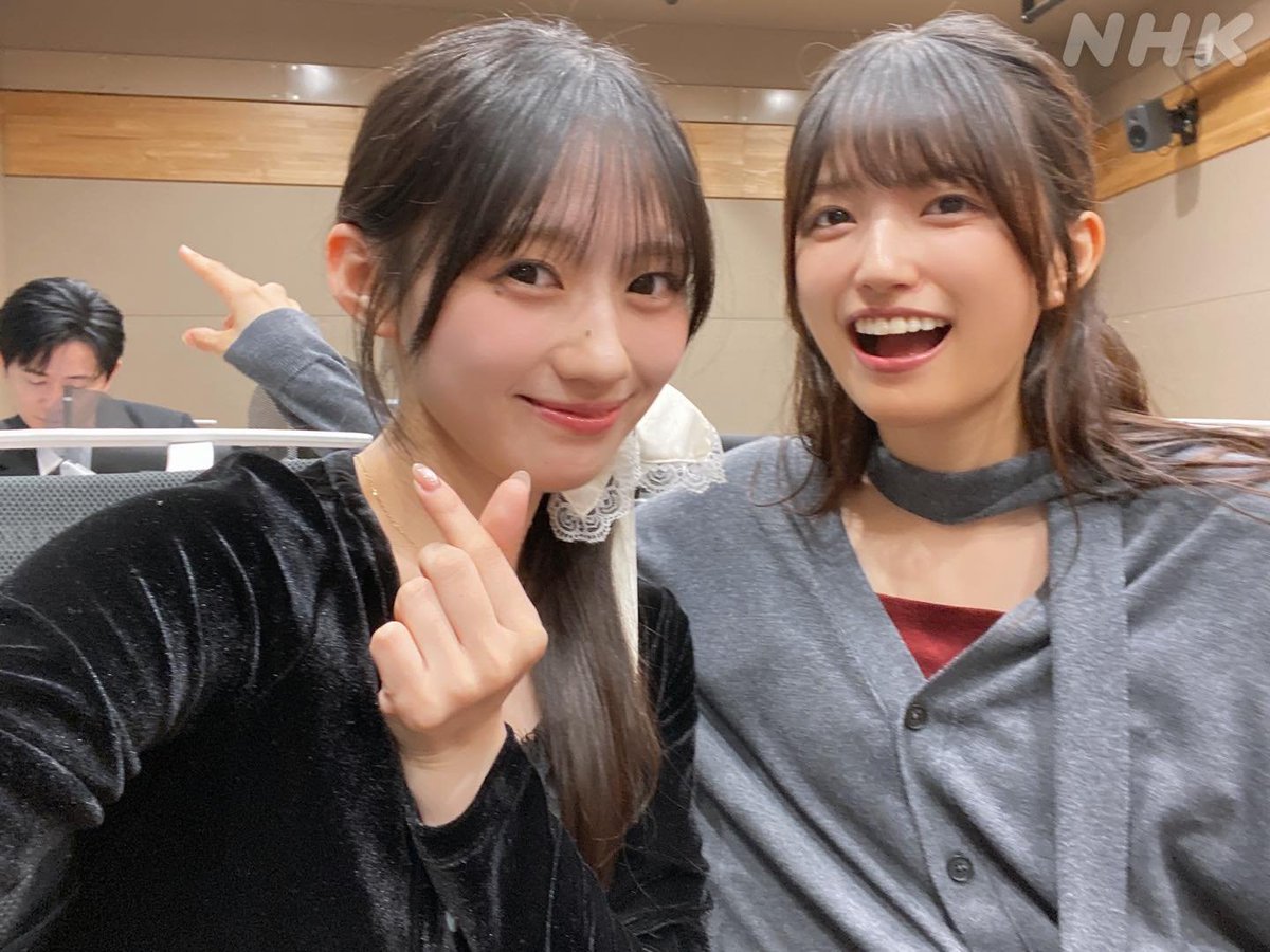 Taier_act's tweet photo. #川﨑桜
#五百城茉央
#nhkらじらー

藤森さん、11年半お疲れ様でした。
いつも楽しい放送を届けてくれて
感謝しています。
ご卒業おめでとうございます💐

しゃんしゃんしゃん
さくたんの新キャラになるか？
面白かったよ🤣

さくたん、茉央ちゃん
お疲れ様でした👋 https://t.co/WR72anLM4V