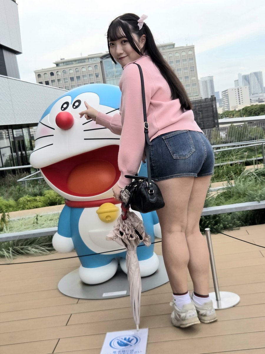 tomotantanwan's tweet photo. 水着とか肌色多めもそりゃもちろんいいんだけど…
ななかちゃんのかわいいお洋服姿も大好きなのです🐶💕

@kyasaribonnu 
#雪紫乃ななか
#リクエスト撮影 https://t.co/6wABnIyzr8