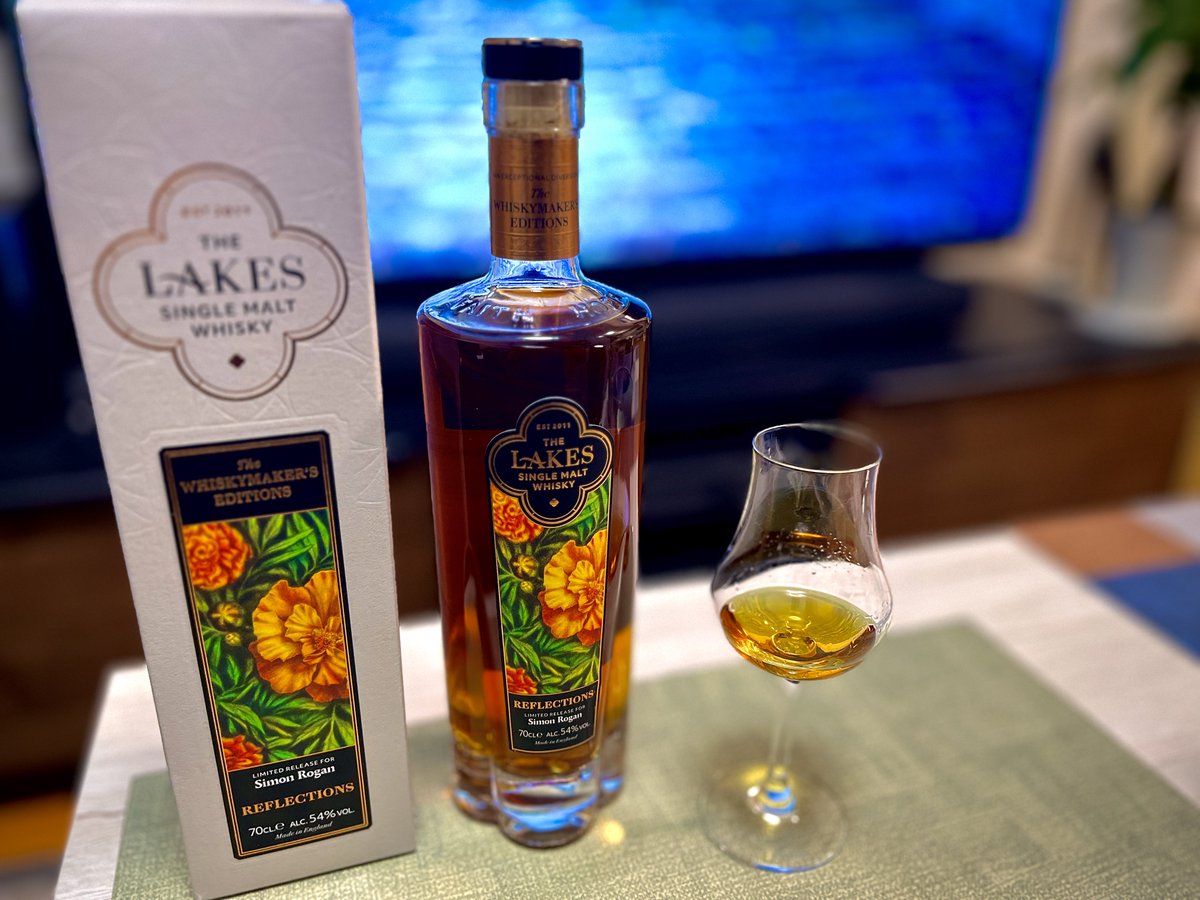 malt_and_time's tweet photo. 2杯目

帰り道にテイスティングマーケットさんでオススメを試飲して即購入したボトルから😊

レイクス
ウイスキーメーカーズ エディション
リフレクションズ
alc:54%

公式テイスティングのポプリがよく分かる☺️

鮮やかなスパイシーさにトロッとしたフルーティーさ

ボトルもゴージャスで最高👏 https://t.co/BTDIqYL03B