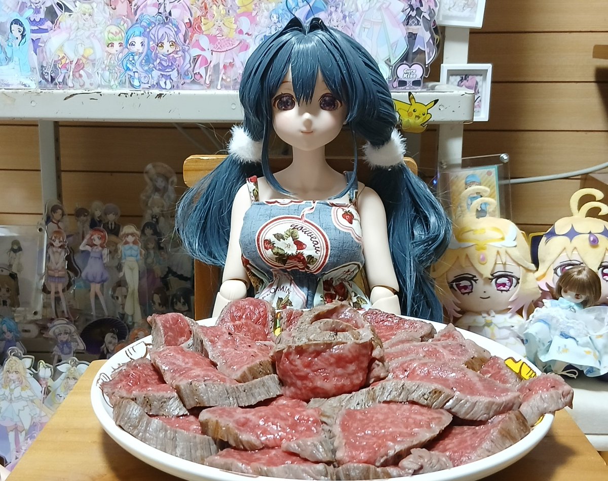 6STOR95cKWWitwD's tweet photo. #DDby 
#ドル活 
つきなお姉ちゃんの晩御飯は牛のたたき https://t.co/qpzM3OcAaV