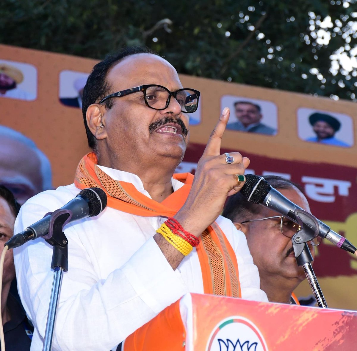 brajeshpathakup's tweet photo. आज पंजाब के जिला पटियाला के विधानसभा क्षेत्र समाना में ‘नशा विरोधी यात्रा-नशा मुक्त पंजाब’ विषयक जनसभा को संबोधित करते हुए।

नशे के खिलाफ यह लड़ाई केवल एक अभियान नहीं, बल्कि पंजाब की युवा शक्ति, परिवारों और आने वाली पीढ़ियों के सुरक्षित एवं उज्ज्वल भविष्य का संकल्प है। 

आइए, मिलकर नशे के विरुद्ध जन-जागरूकता की आवाज को और बुलंद करें तथा ‘नशामुक्त पंजाब’ के निर्माण में सहभागी बनें।

इस अवसर पर प्रदेश महामंत्री, भाजपा, पंजाब श्री अनिल सरीन जी, जिलाध्यक्ष, भाजपा, पटियाला श्री हरमेश गोयल जी, श्री सुरेंद्र सिंह खेड़की जी, श्री सरबजीत सिंह ढिल्लों जी, श्री मोहन लाल शर्मा जी, श्री नितिन गर्ग जी, श्री जसकरण सिंह जी, श्री परीक्षित पाठक जी, श्री विनोद सिंगला जी, संयोजक श्री कुलदीप शर्मा जी एवं अन्य गणमान्यजन उपस्थित रहे। 

@BJP4India
@BJP4UP
@BJP4Punjab