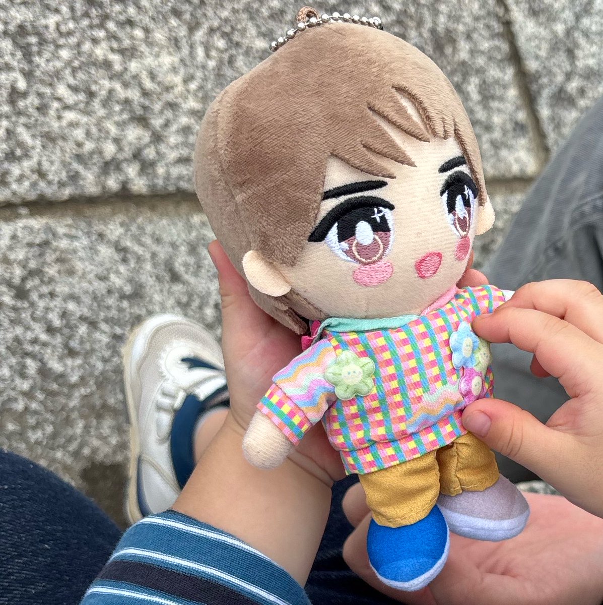 SSSYY_20141124's tweet photo. 貸してもらっただいちゃんぬい💙
息子はだいちゃん推しっぽい？？(笑) https://t.co/AvOiVY2rPu