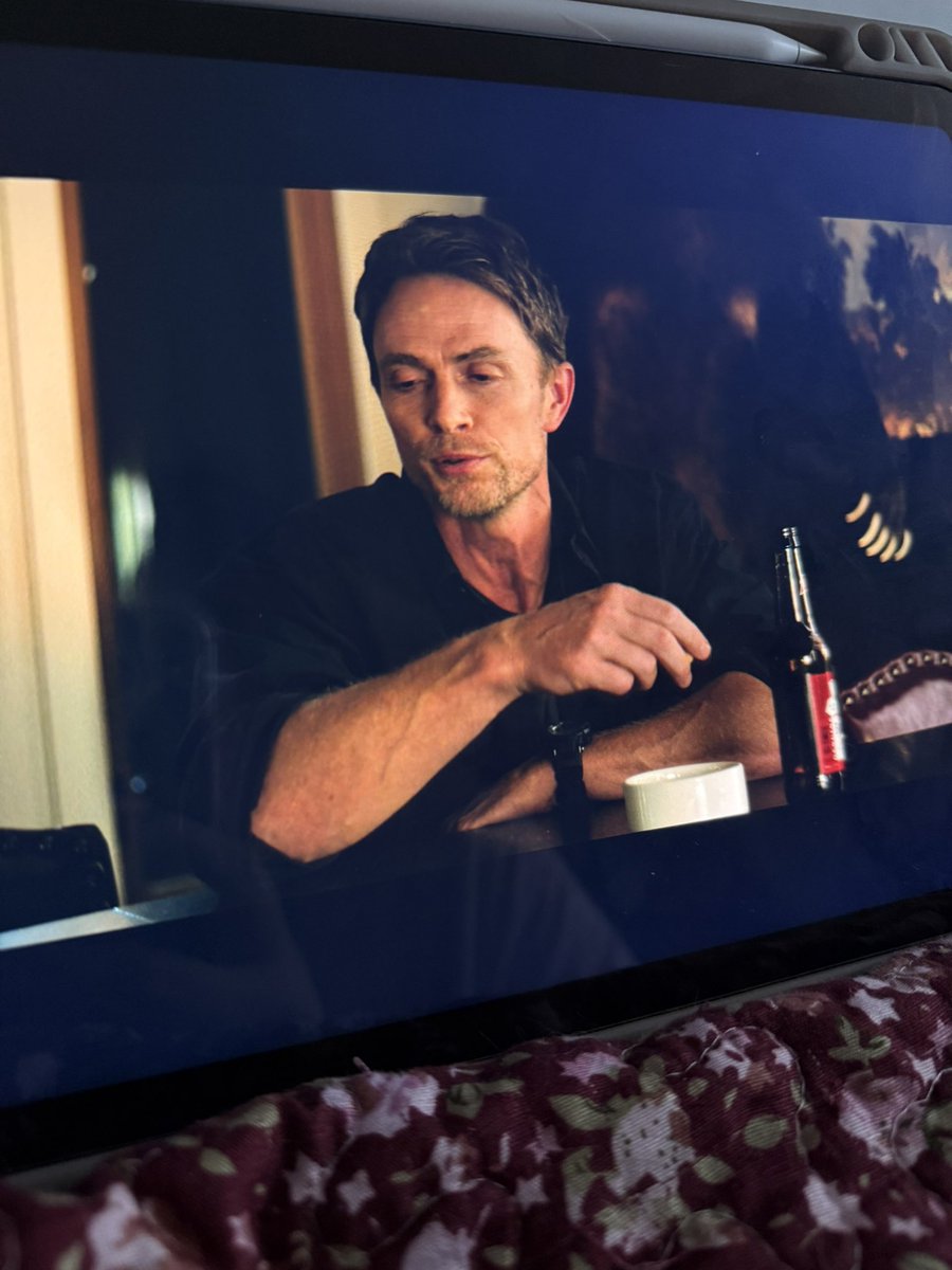 w1nterwraith's tweet photo. beef on the screen https://t.co/lqOvC1Ub6s