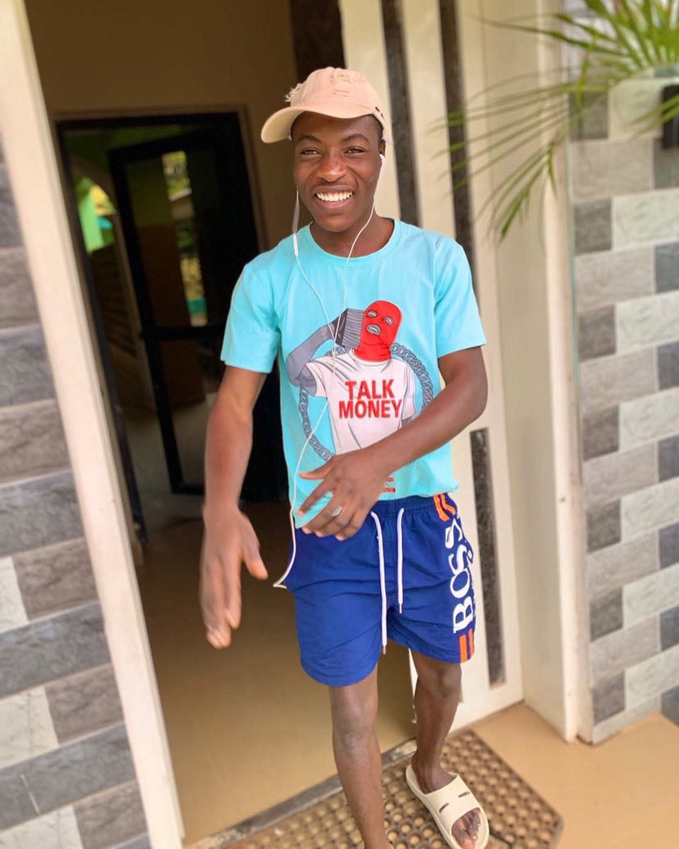 daveiniga's tweet photo. Re₥e₥ber to shine li₭e the sunshine 🌞 https://t.co/D0E3lSmOhl