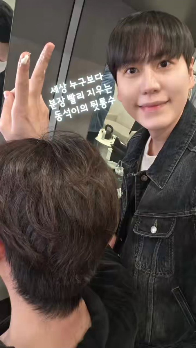 k_d_rdn's tweet photo. 이번에는 뒷모습이 아니네요👍 https://t.co/CLLv7BzLYF