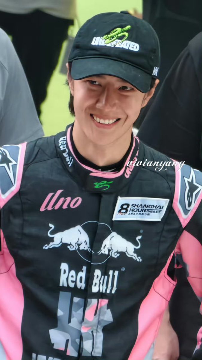 mtjuju816's tweet photo. ยิ้มหวานของแชมป์ 🏆

85UNO 8HoursENDURANCE
#WANGYIBOx8HSHANGHAI26
#85RACING #YIBO85 https://t.co/4n2A4awNUj