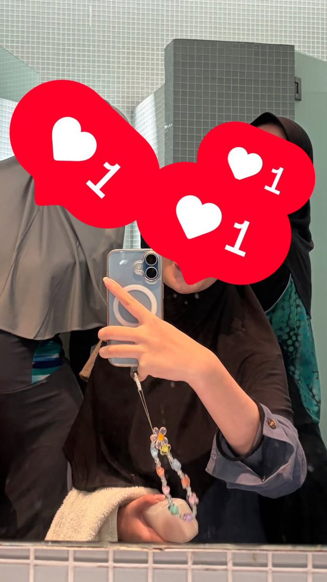sooncheoliee's tweet photo. [not svt related] 
hi guys, please help rt or share. my sister phone was lost since tadi siang, posisi dia sedang merantau kuliah di jatinangor dan hp nya hilang di daerah bandung. kindly check this thread for more details, thank you 🙏🏻 

#lost #iphone #bandung #help https://t.co/ao9YHBLSc1