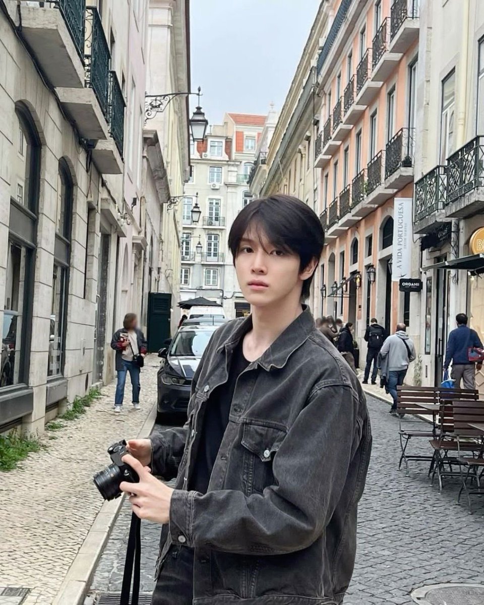kumosungs's tweet photo. Milan             Paris             London             Lisbon https://t.co/LKlkkuLIAa
