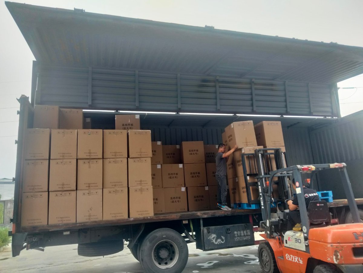 Ruiyipet's tweet photo. Frustrated by bulk pet orders with damaged pieces? Our pet products are durable in use and offered in various colors. We add extra padding for bulk shipment. Message us. #BulkPetProducts #PetMerchandise #PetBox #PetCommodity https://t.co/j8FlGTyQq2
