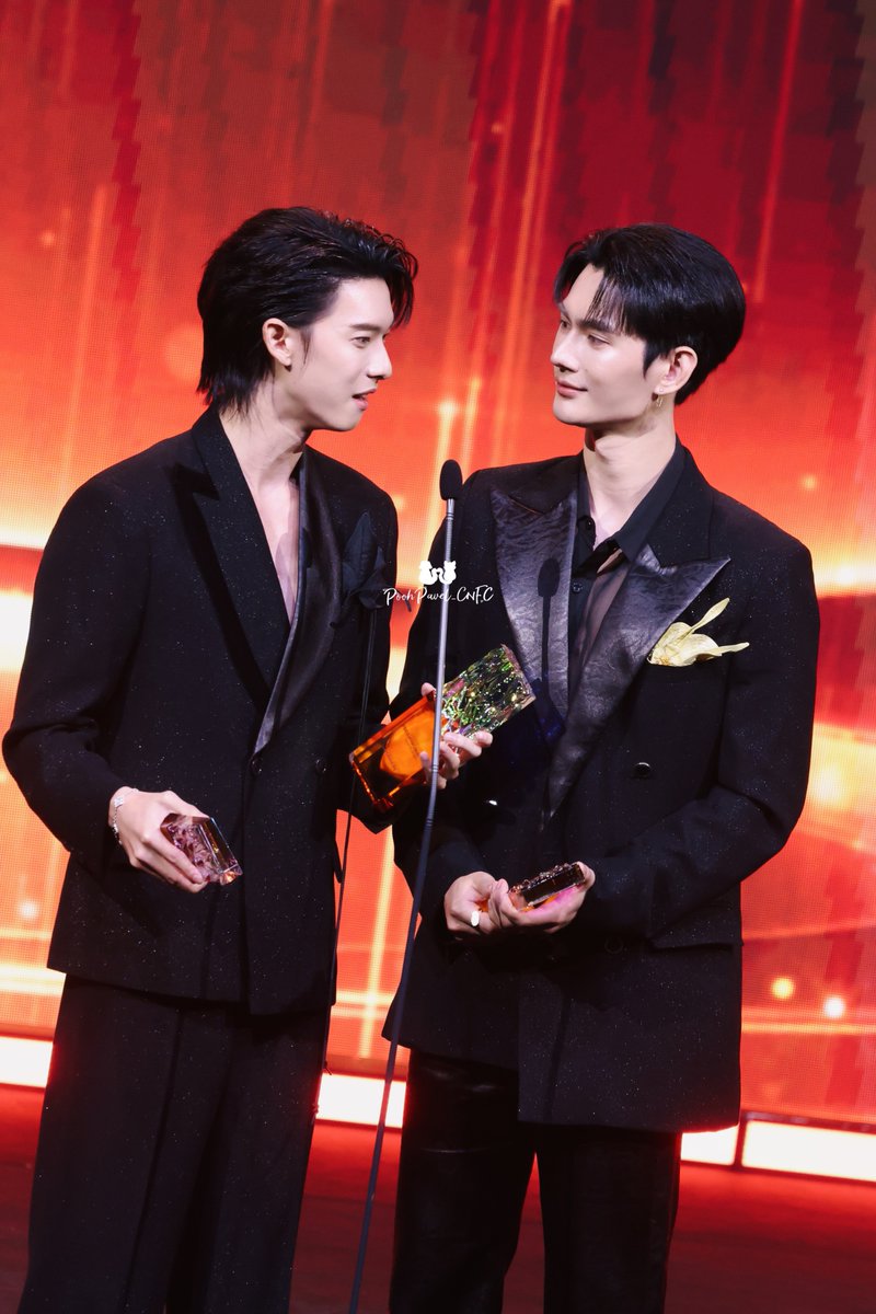 PoohPavel_CNFC's tweet photo. Best Chemistry 🏆
@ppoohkt @pavelphoom

POOHPAVEL GOLDEN NIGHT FEED

#FEEDxKHAOSOD2026xPoohPavel
#poohpavel #BabeHooPers https://t.co/ZdDLXDIc8i