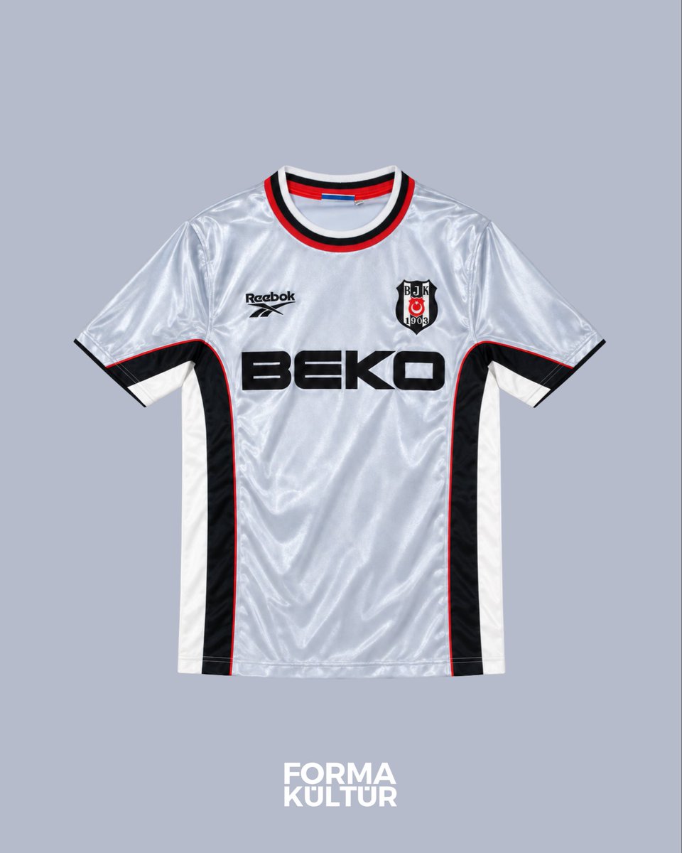 formakultur's tweet photo. Beşiktaş X Reebok 2000/01.

💯 Kusursuz set. #Besiktas https://t.co/BK8UMLfbqt