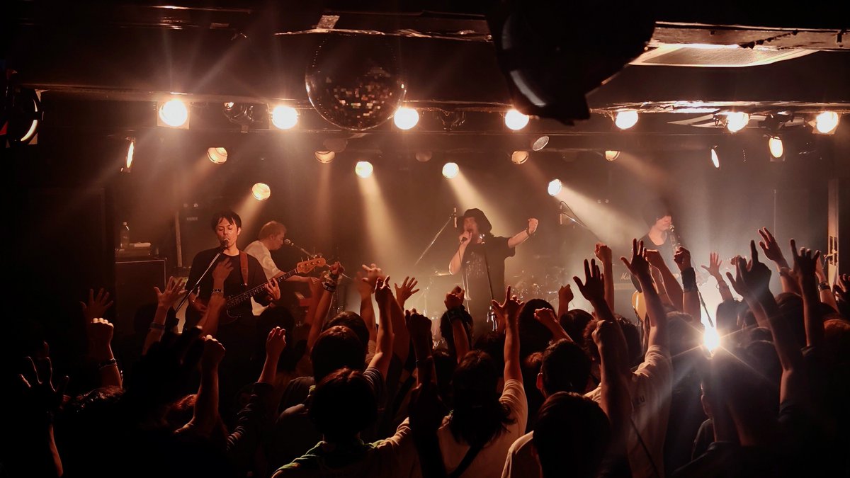 aobozu_staff's tweet photo. aobozu TOUR 2026 OTOMOTO〜EL KOKONO〜ツアーファイナル 愛知 池下CLUB UPSETありがとうございました✨
11年前とは違った形の最高に楽しいツアーを回ることができました🎵
次の藍坊主は、10月3日(土)SHINJUKU LOFT 50th CIRCUIT 2026の新宿LOFTステージに20:00から出演します
https://t.co/tFf7IWfNkj https://t.co/YbnpYu3bMV