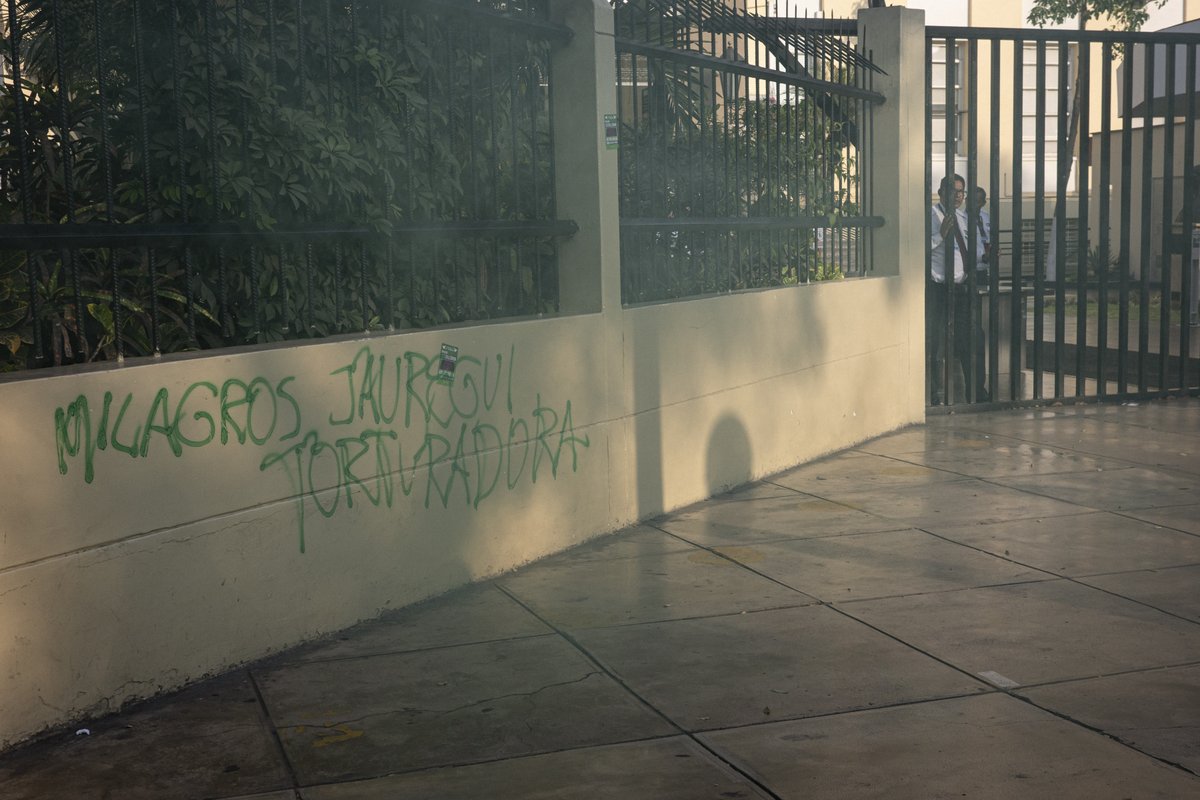 elfoco_pe's tweet photo. GALERÍA | Cientos de mujeres marcharon ayer sábado por el Día de Acción Global por el Acceso al Aborto Legal y Seguro. En el Perú, el aborto terapéutico es legal desde 1924. Sin embargo, grupos conservadores buscan limitar su acceso. (1/2)

📸 Alfonso Silva Santisteban https://t.co/K8tIxw8WvM