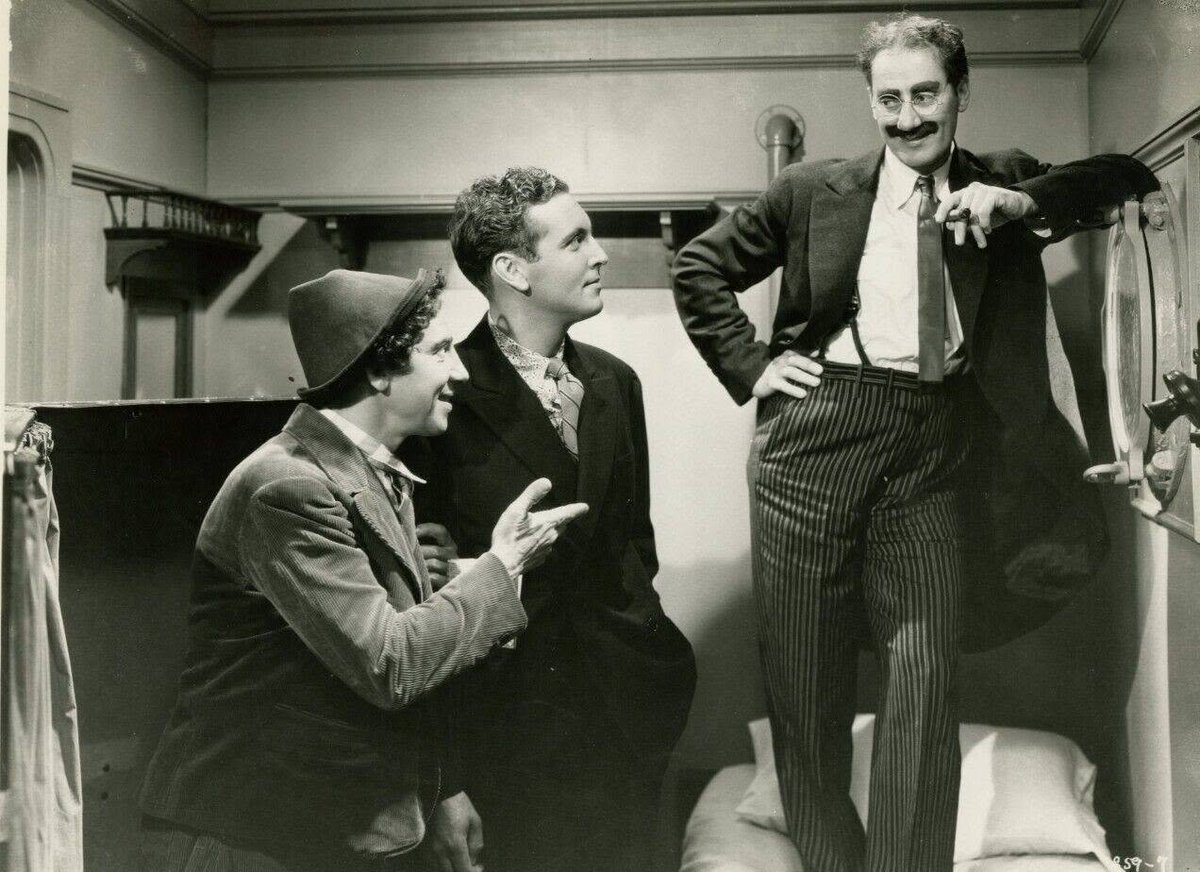 TomSpinaDesigns's tweet photo. Any #MarxBrothers fans here? To do justice to this screen-worn #GrouchoMarx tailcoat from 1935's A Night at the Opera, we paired a custom half-mannequin to closely match the actor's form with a sophisticated carved wood base. 

https://t.co/vupHRaage3

#TomSpinaDesigns https://t.co/YFitPhXnwS