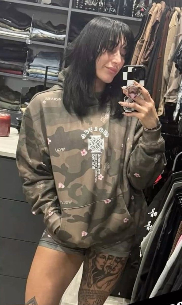 MamiOfWWE's tweet photo. Don’t mind Rhea trying to be a lesbian slut.. Her pussy is soaked for the first woman she is a lesbian with.. https://t.co/PJ3DevcUoI