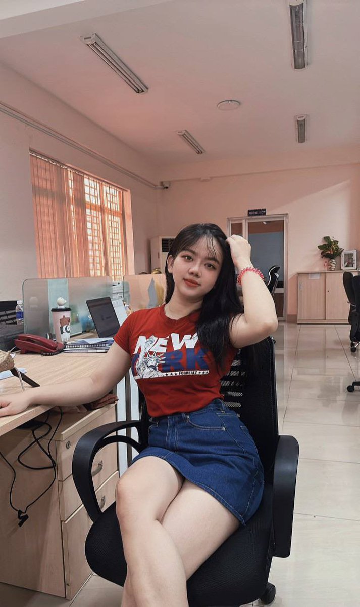 sinhvienngheo19's tweet photo. A.nh th.ấy sao? https://t.co/WIoGVsnZeT