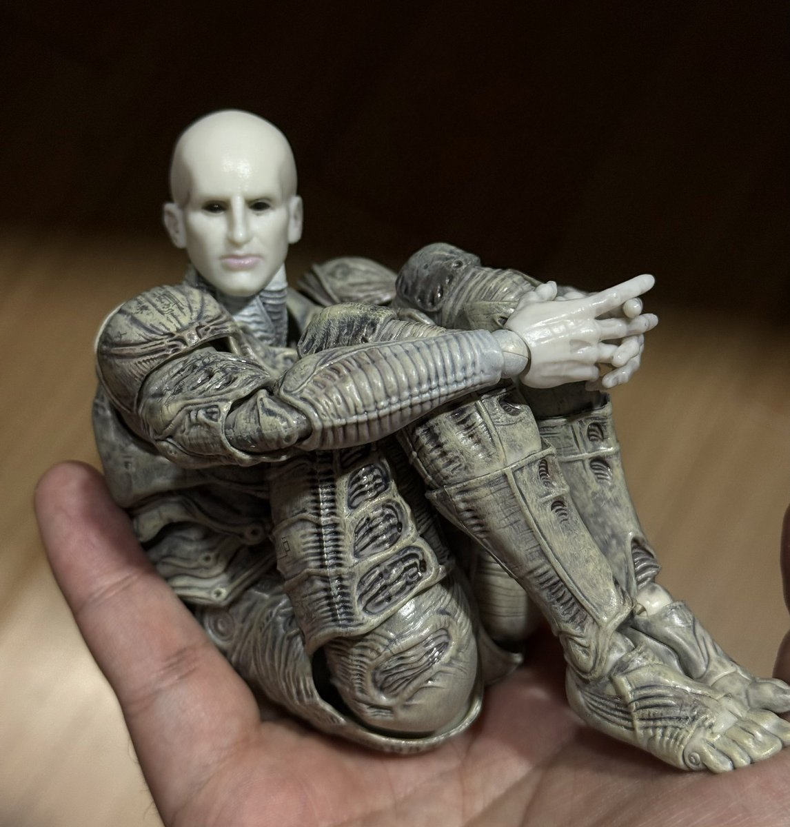 Spicy_Psy_Duck's tweet photo. They made a 22cm Engineer that poses better than 95% of the Spiderman figures, I find it extremely funny https://t.co/l7W2AiZ3Qr